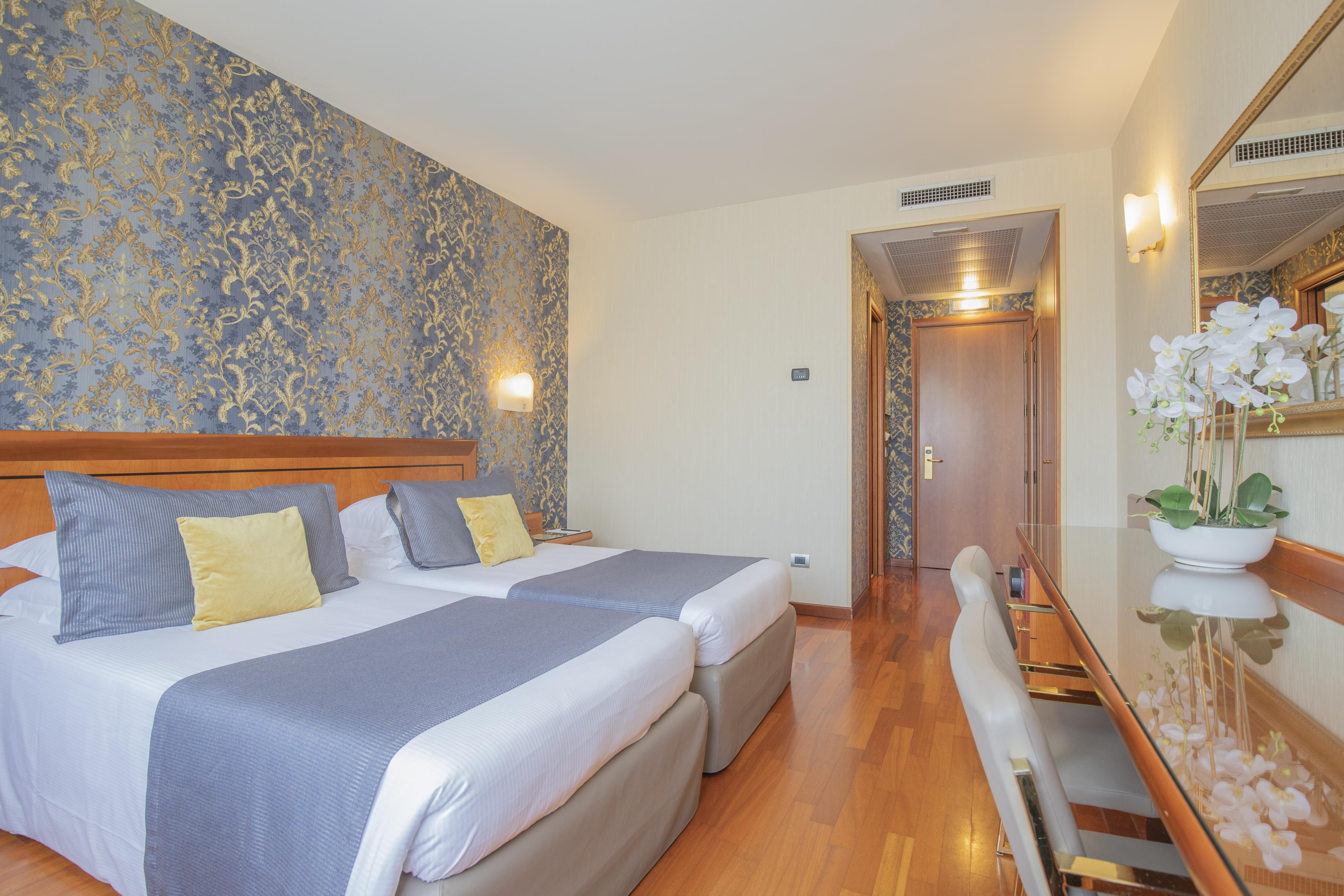 Hotel Palace Verona Exterior foto
